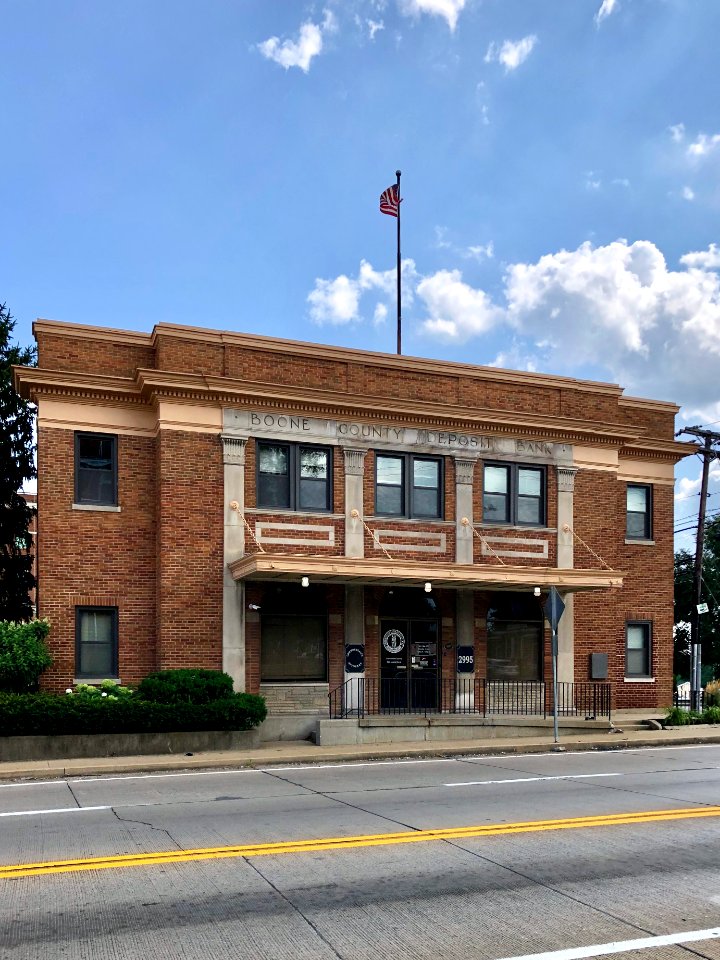 Boone County Deposit Bank Building, Washington Street, Bur… 