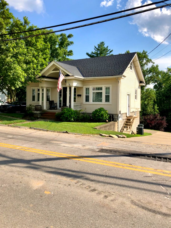 Main Street, Alexandria, KY 
