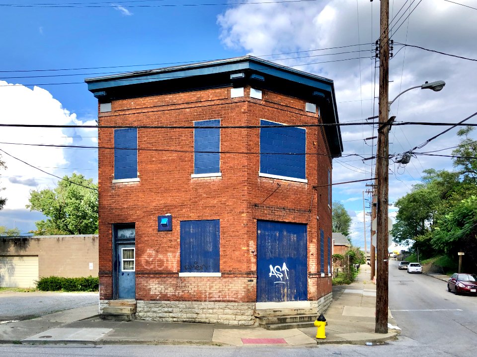 Lewis Street, Lewisburg, Covington, KY 