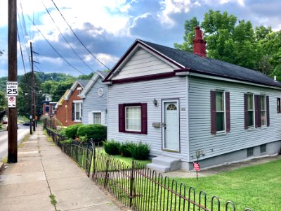 Lewis Street, Lewisburg, Covington, KY 