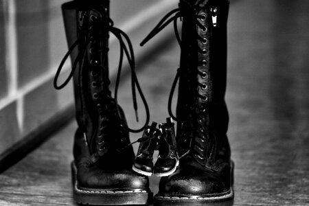 Tiny boots black photo