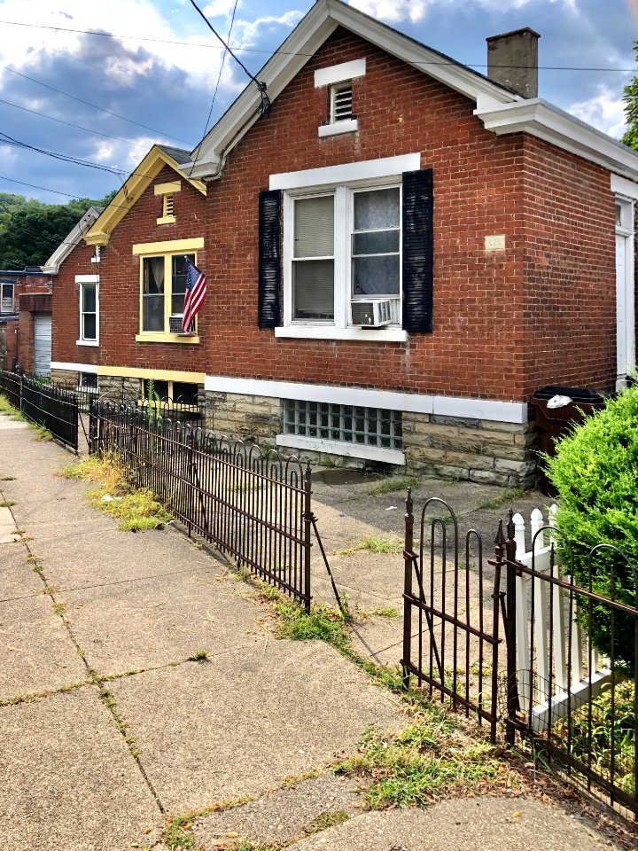 Lewis Street, Lewisburg, Covington, KY 