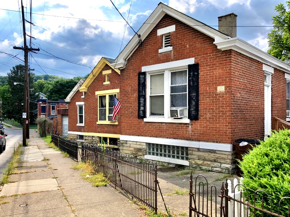 Lewis Street, Lewisburg, Covington, KY 
