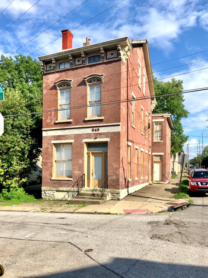 12th Street, Lewisburg, Covington, KY 