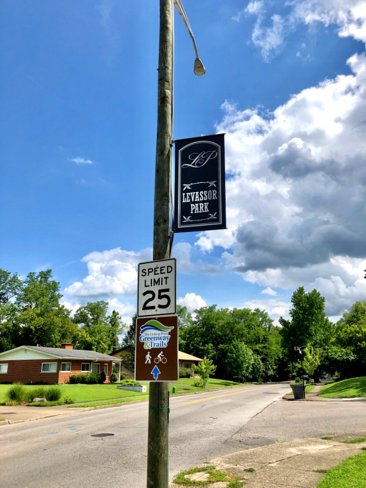 Banner, Eastern Avenue, Levassor Park, Covington, KY 