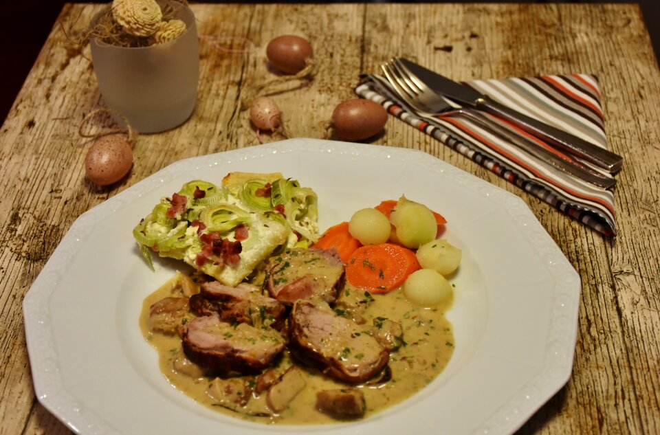 Meat vegetables food