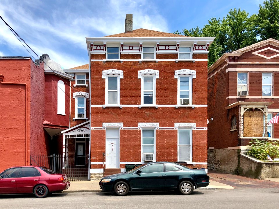 Columbia Street, Two Rivers, Newport, KY 
