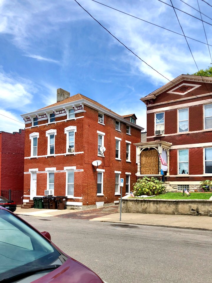 Columbia Street, Two Rivers, Newport, KY 