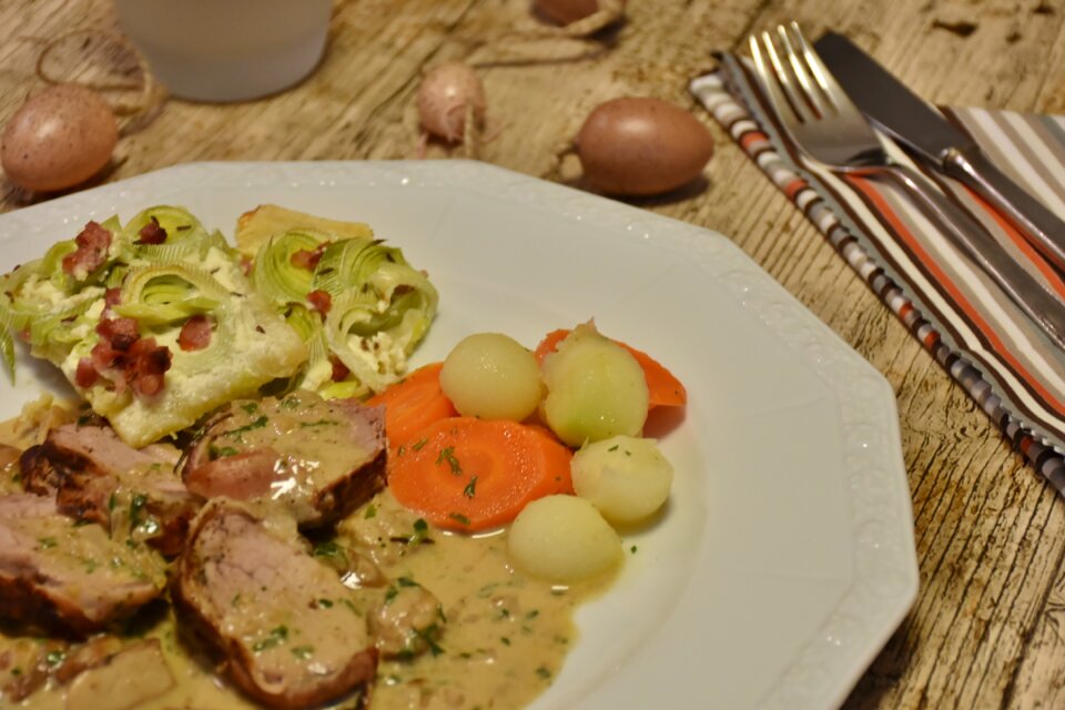 Meat vegetables food
