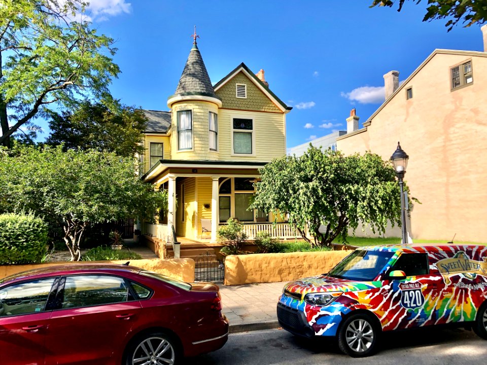 6th Street, Mainstrasse Village, Covington, KY 