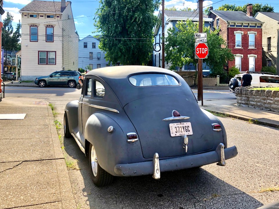 1948 Plymouth De Luxe, Lockwood Street, Mainstrasse Villag… 