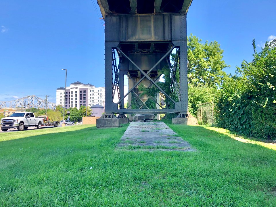 Old Chesapeake and Ohio Railroad Bridge Approach, 4th Stre… 