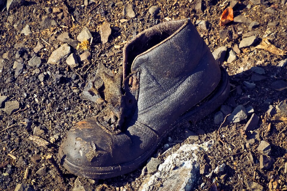 Shoe pollution lapsed