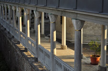 Architecture structure column