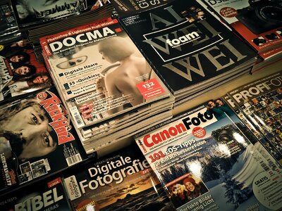 Newspaper press folders