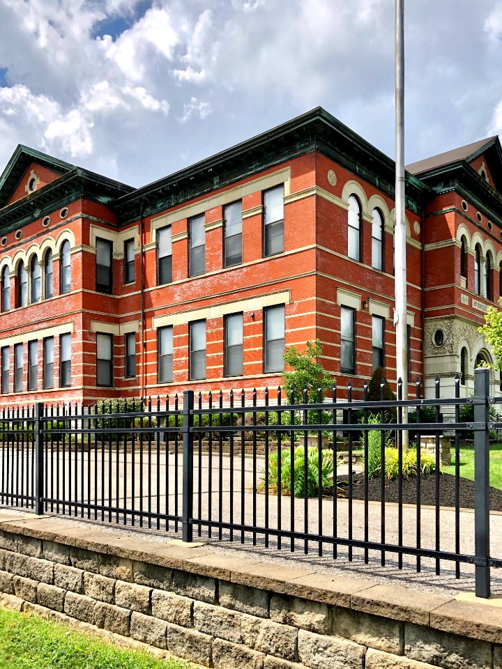 Old 5th District School, Holman Street, Peaselburg, Coving… 