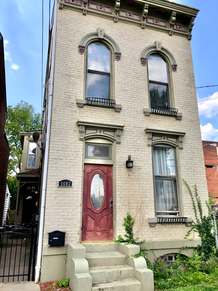 Russell Street, Peaselburg, Covington, KY 