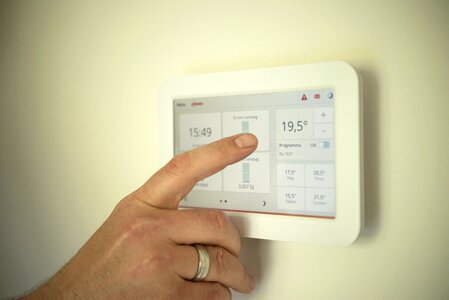 Pointing manual technology