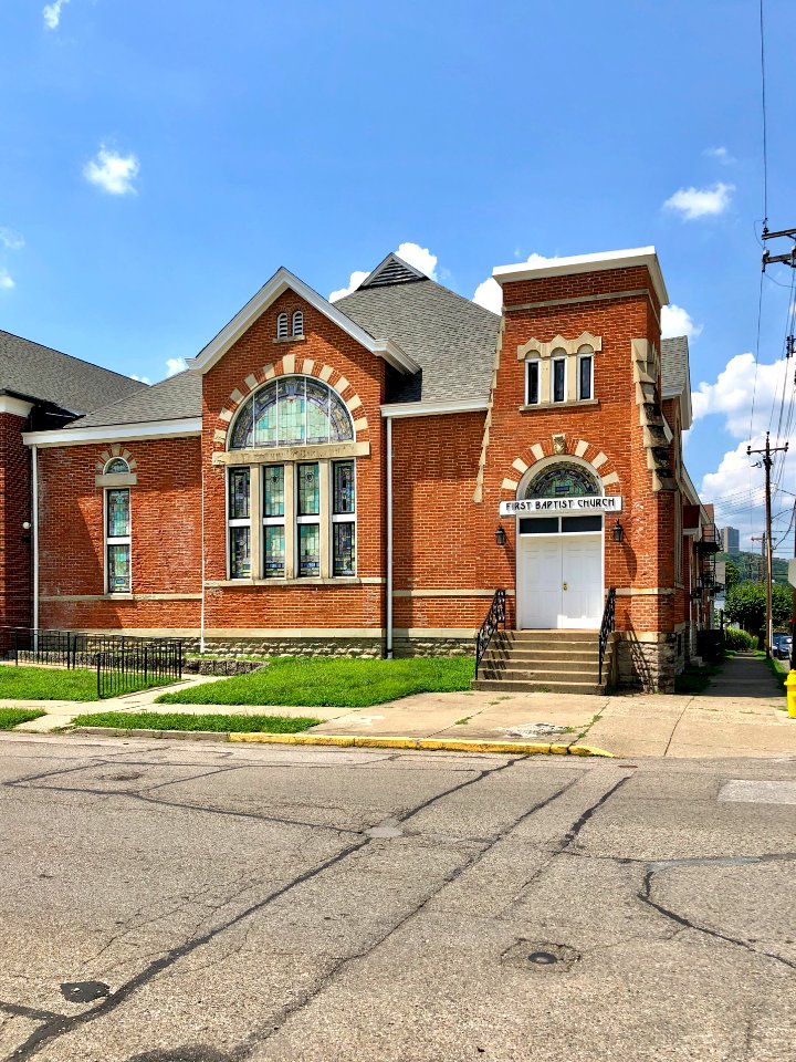 First Baptist Church, Linden Avenue, Ludlow, KY 