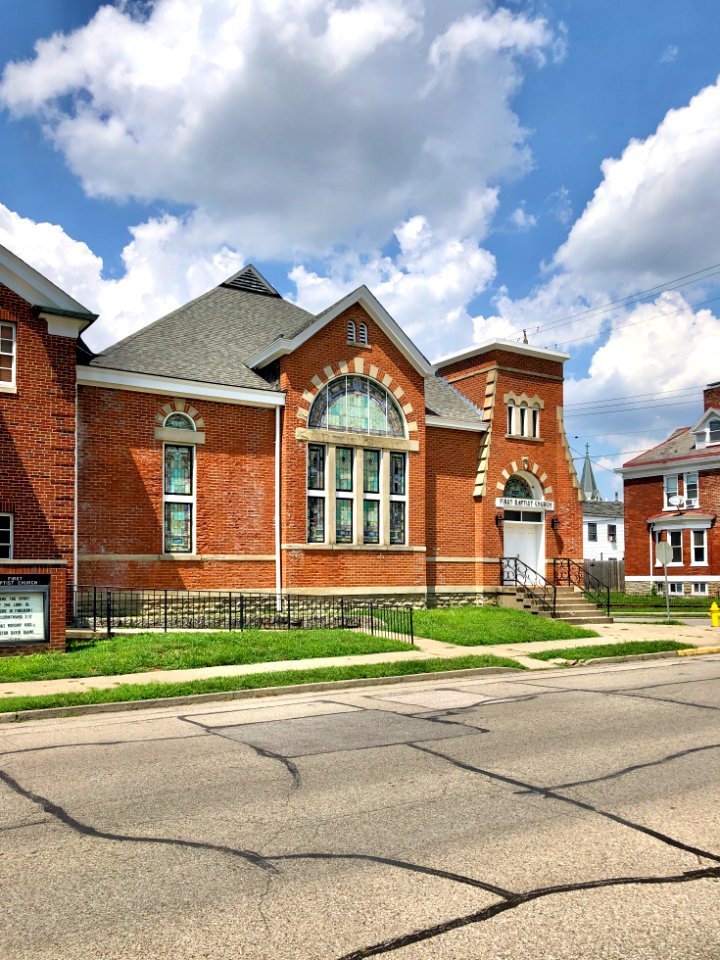 First Baptist Church, Linden Avenue, Ludlow, KY 