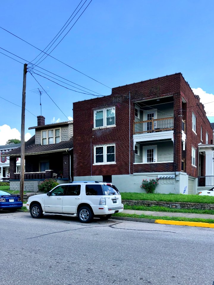 Roselyn Apartments, Kenner Street, Ludlow, KY 