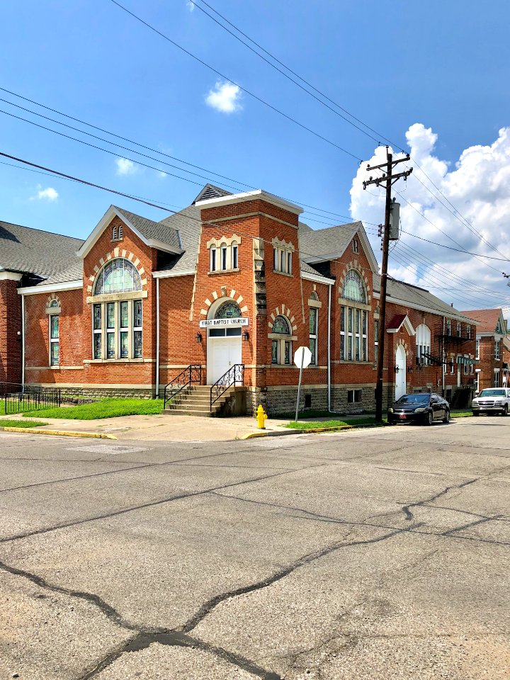 First Baptist Church, Linden Avenue, Ludlow, KY 