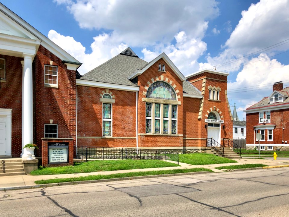 First Baptist Church, Linden Avenue, Ludlow, KY 