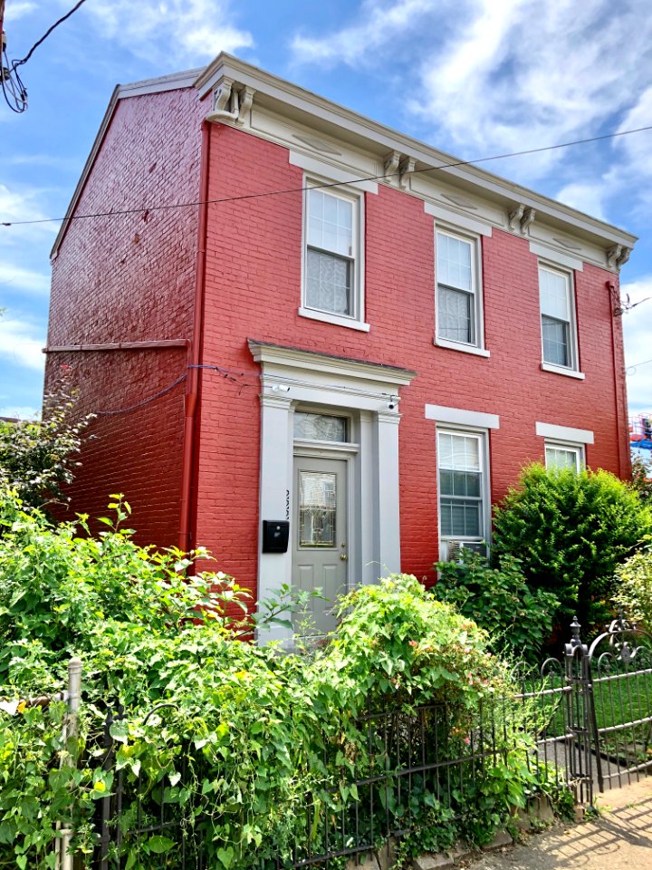 5th Street, Taylors Landing, Newport, KY 