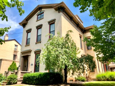 Washington Avenue, East Row Historic District, Gateway, Ne… 