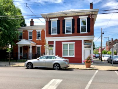 Washington Avenue and 8th Street, East Row Historic Distri… 