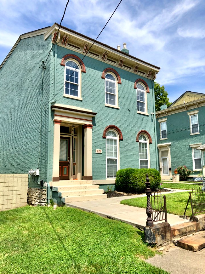 4th Street, Taylors Landing, Newport, KY 