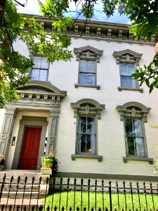 Washington Avenue, East Row Historic District, Gateway, Ne… 