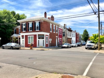 Washington Avenue and 8th Street, East Row Historic Distri… 