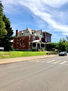 Washington Avenue, East Row Historic District, Gateway, Ne… 
