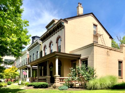 Washington Avenue, East Row Historic District, Gateway, Ne… 