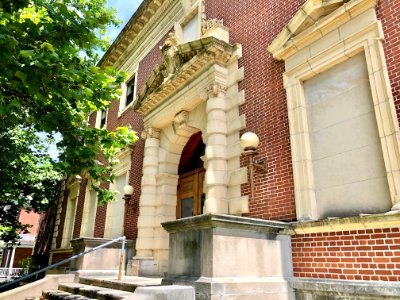 Old Newport Post Office, Washington Avenue, East Row Histo… 