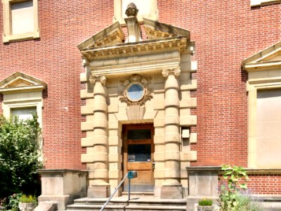 Old Newport Post Office, Washington Avenue, East Row Histo… 