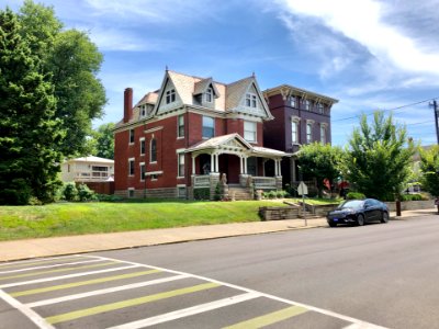 Washington Avenue, East Row Historic District, Gateway, Ne… 