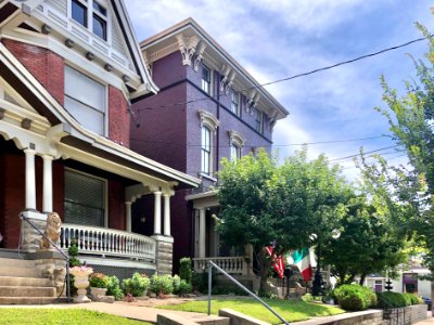Washington Avenue, East Row Historic District, Gateway, Ne… 
