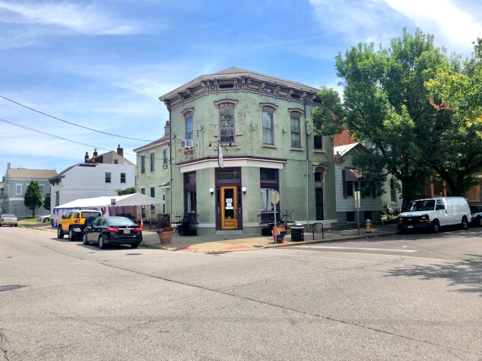 Crazy Fox Saloon, Washington Avenue, Taylors Landing, Newp… 