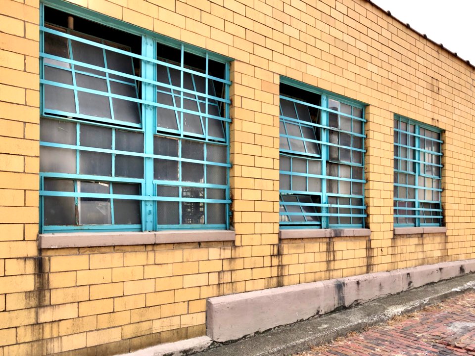 Atlas Dry Cleaners Building, Monmouth Street, Newport, KY 