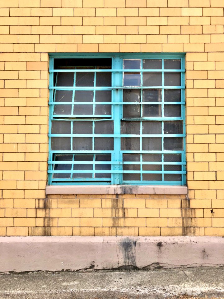 Atlas Dry Cleaners Building, Monmouth Street, Newport, KY 