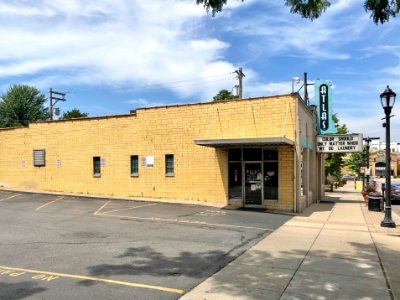 Atlas Dry Cleaners Building, Monmouth Street, Newport, KY 