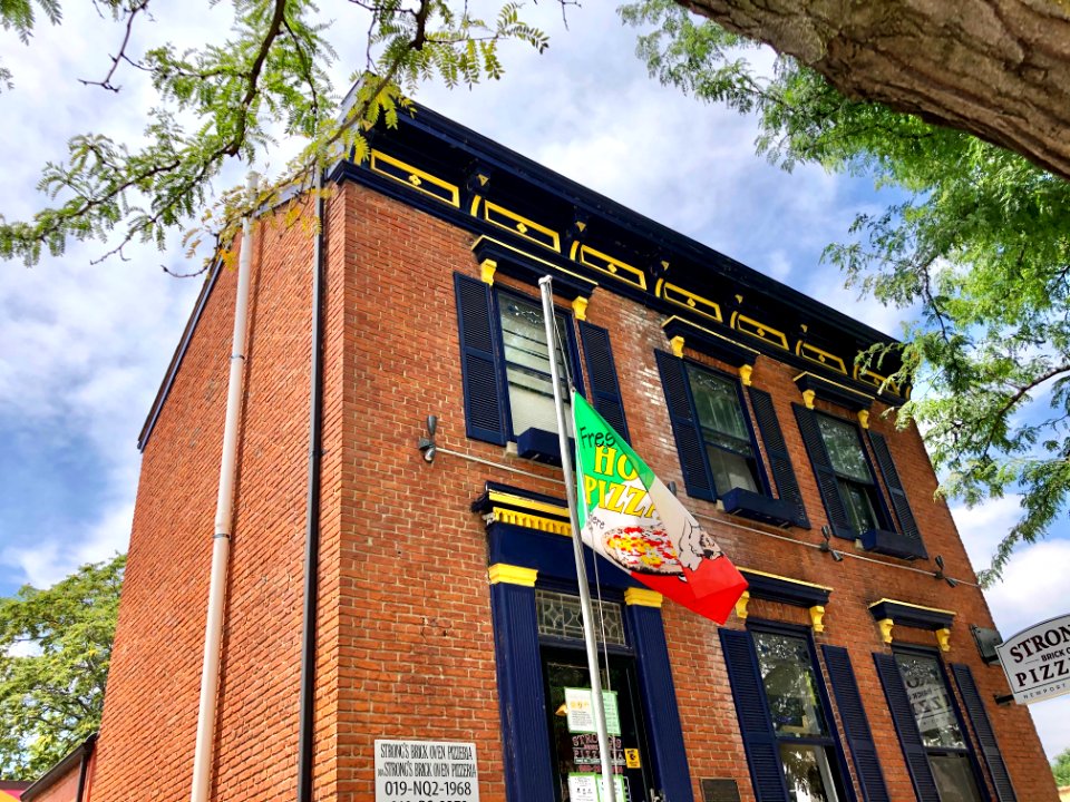 Captain James Curtis Reed House (Strong’s Brick Oven Pizze… 