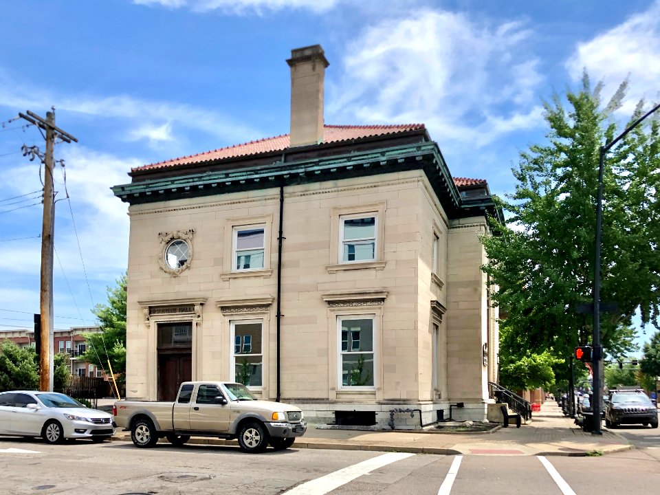 Old Newport Carnegie Library (Carnegie Hall), Monmouth Str… 