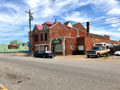 Newport Mineral Water Company Building, 6th Street, Newpor… 