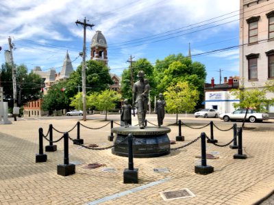 Northern Kentucky Firefighters Memorial, 4th Street, Newpo… 