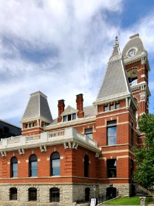 Campbell County Courthouse, York Street, Newport, KY 