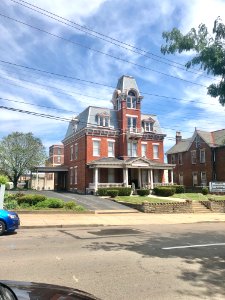 Peter O'Shaughnessy House (Muehlenkamp-Erschell Funeral Ho… 