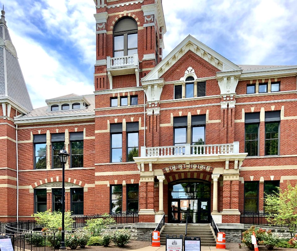 Campbell County Courthouse, York Street, Newport, KY 